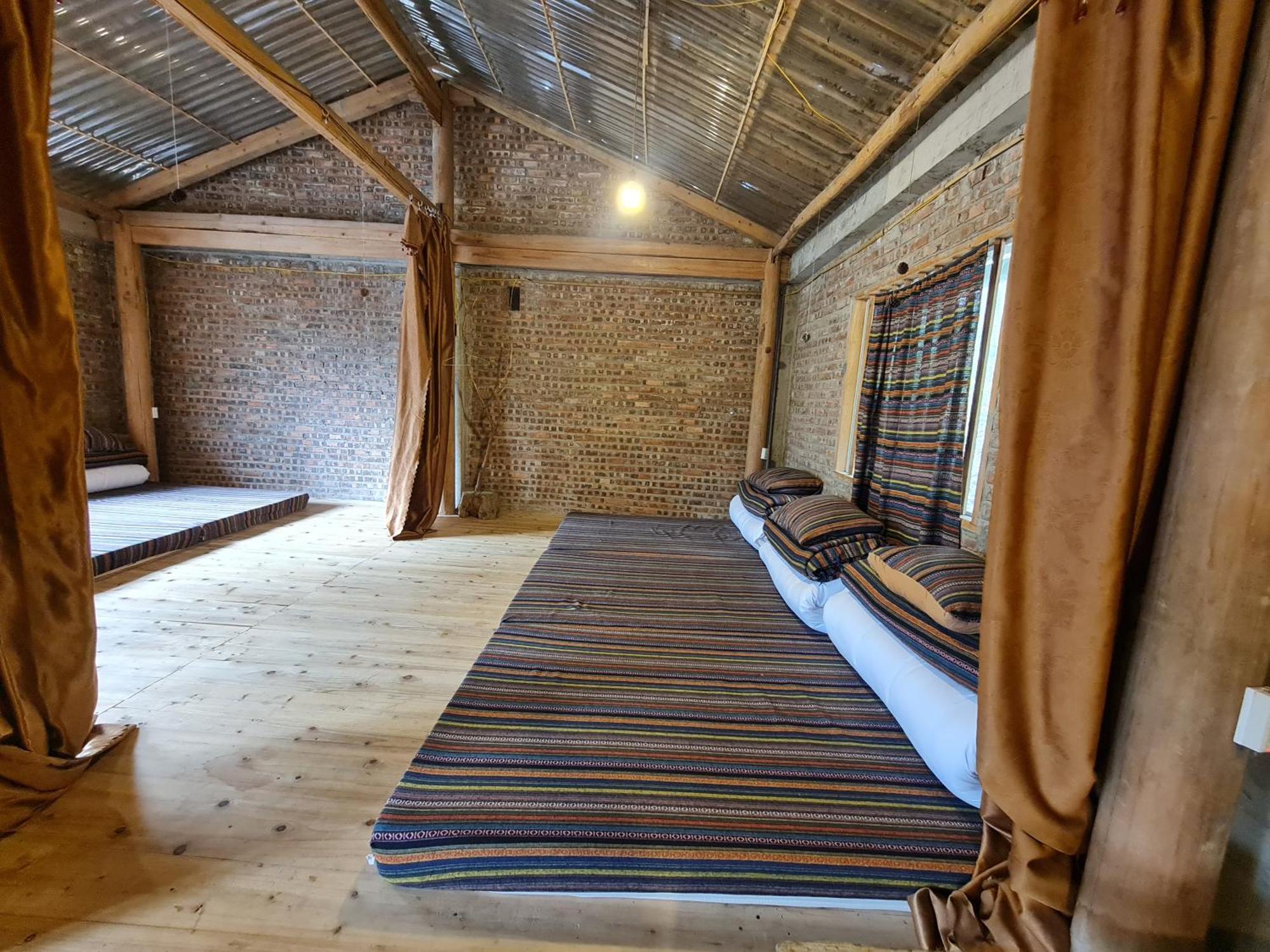 Nha Co Lao Xa Homestay Hmong & Bungalow Air Conditioner Dong Van  Exterior foto